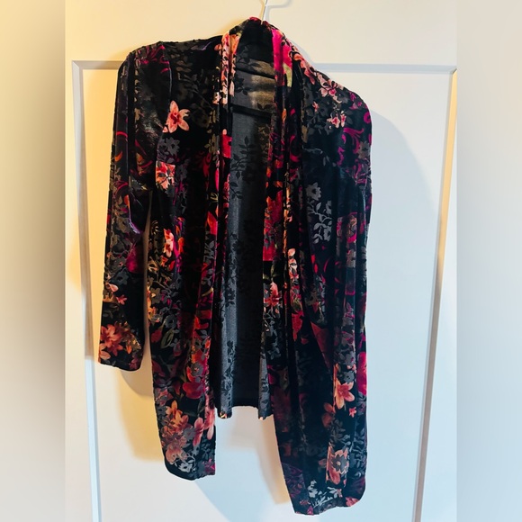 Susan Graver Black and Pink Floral Burnout Velvet cardigan - Picture 4 of 5